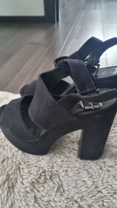 Sandale cu toc New Look
