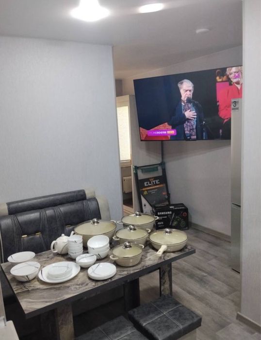 Продаю 1 ком студия Кадышева общежите