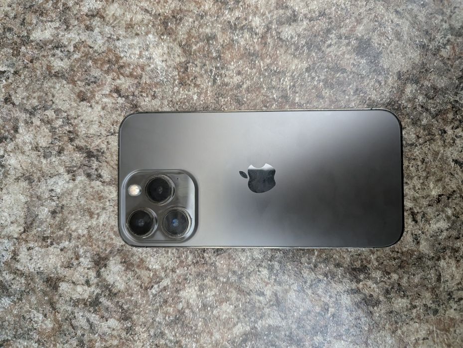 Продам iphone 13 pro