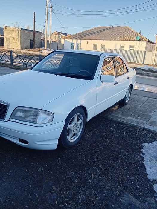 Продам Mercedes C180