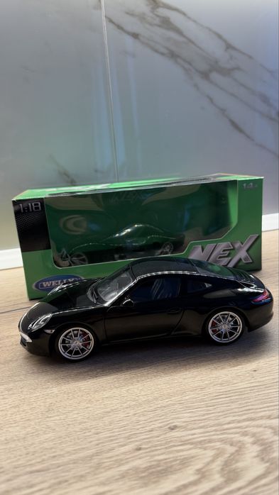 Porsche 911 Welly 1:18