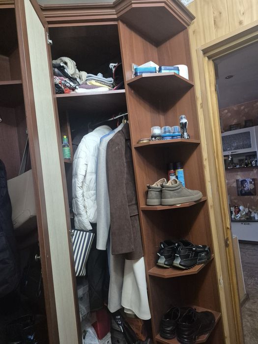 Продаётся прихожая