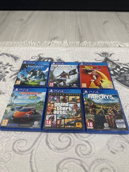 PS4 slim 500GB два контролера всичко 250€