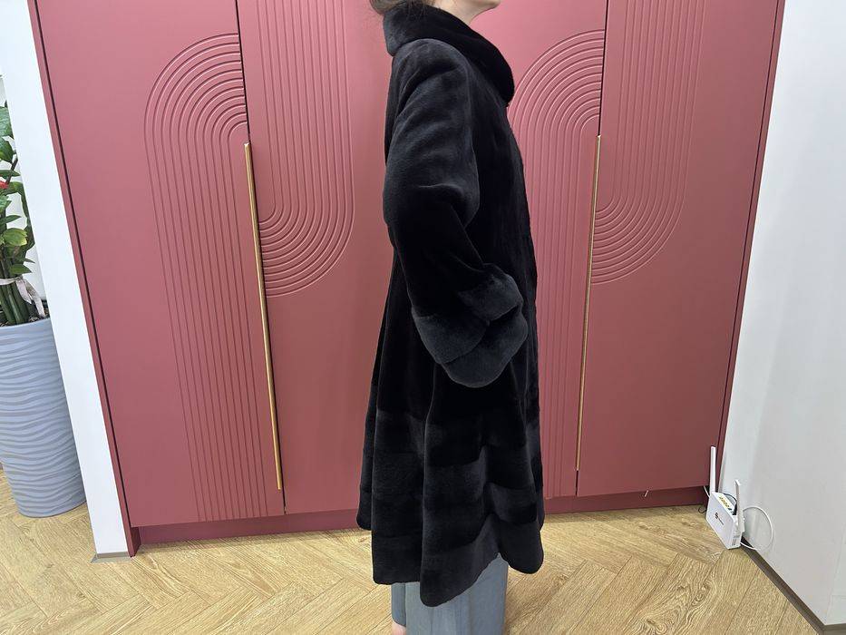 Шуба норковая , стриженная