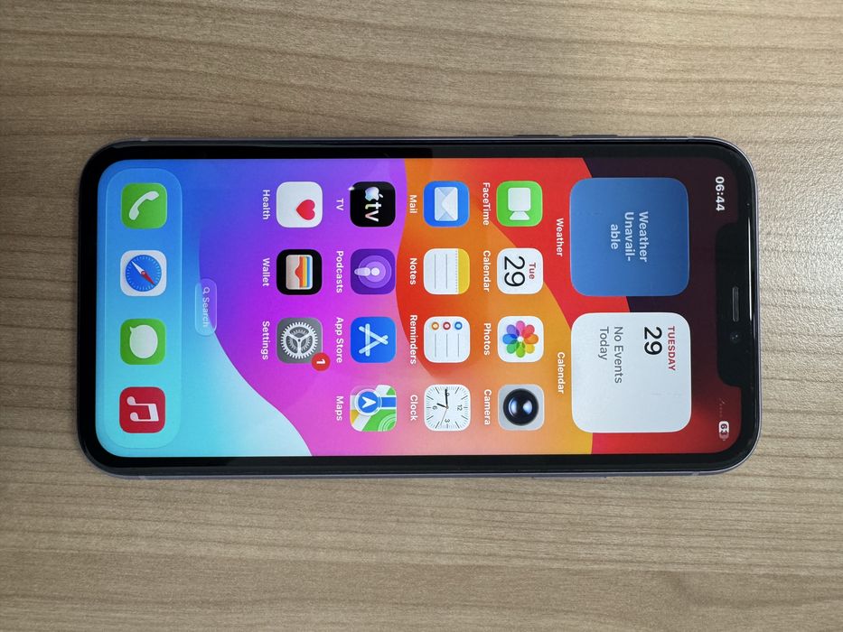 iPhone 11  - 64 GB