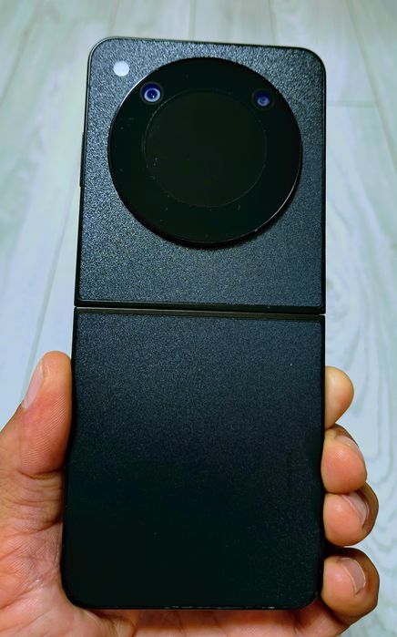 ZTE Nubia flip nou