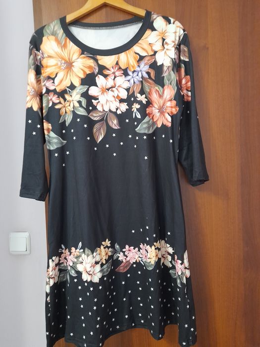 Предлагам супер офециална рокля