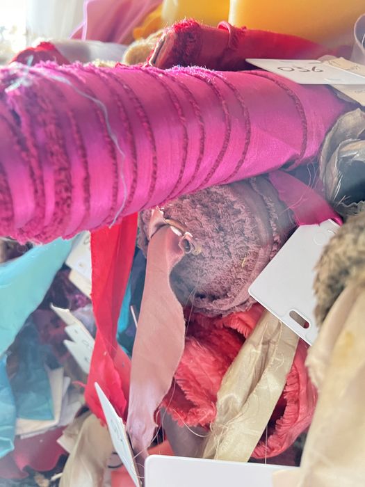 Ткань сатиновый атлас