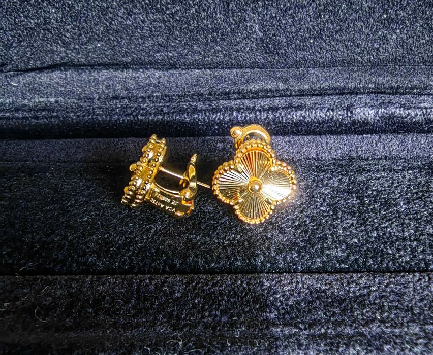 Обеци от зелен малахитVan Cleef & Arpels VCA Vintage Alhambra earrings