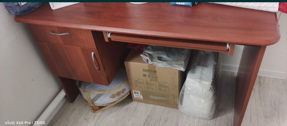 Продам офисные столы