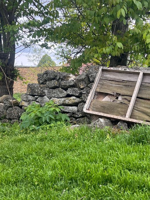 Продавам дялан камък