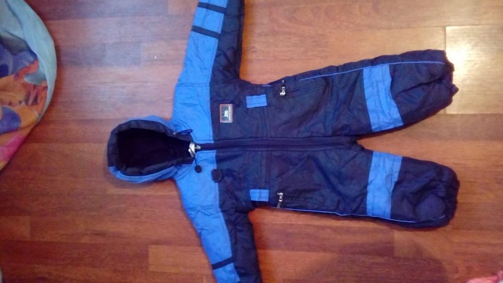 Продам камбинезоны