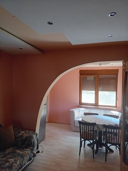 Продава се двуетажна вила в село Рударци, област Перник