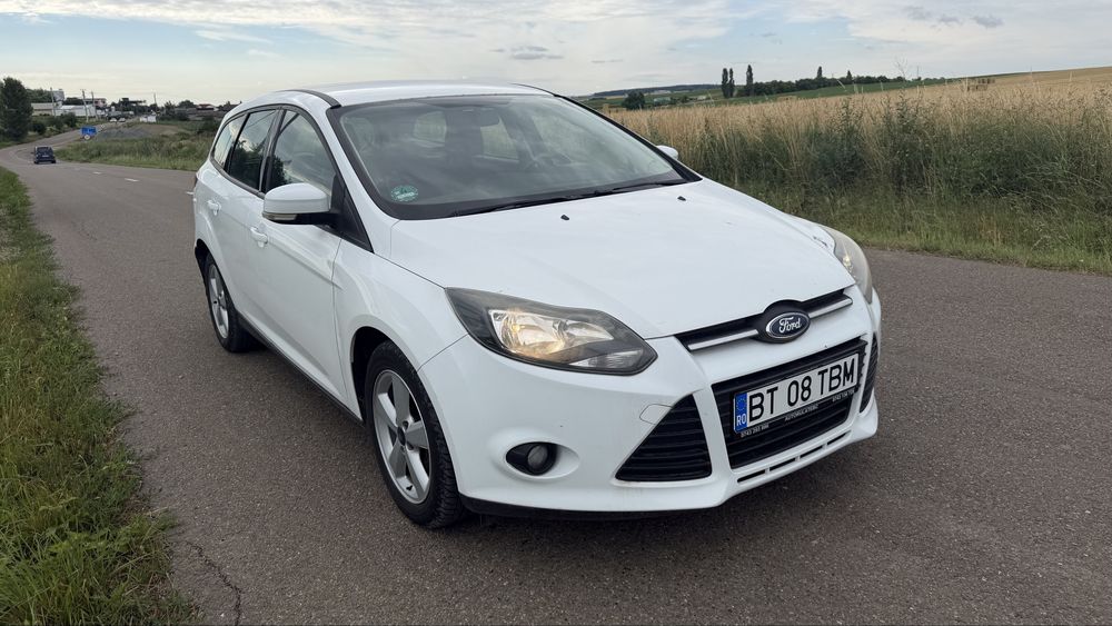 FORD Focus 2013 — imagine 5