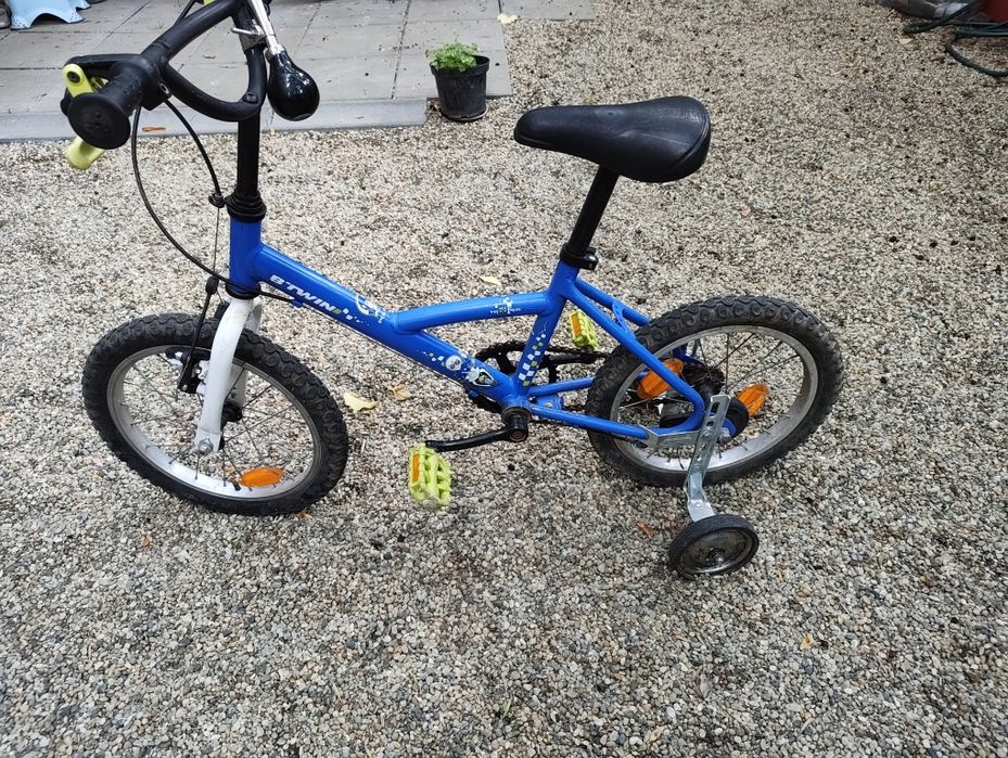 Bicicleta pentru copii mici.