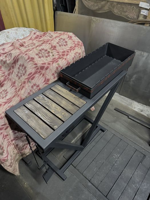 Мангал со столиком