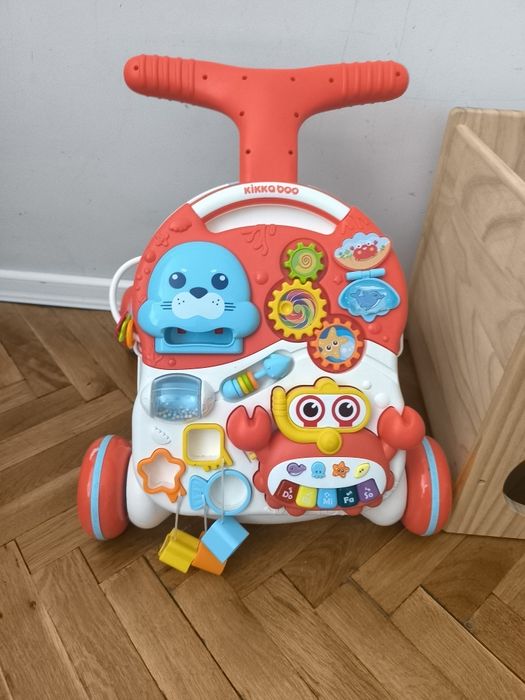 Уокър на kikka boo