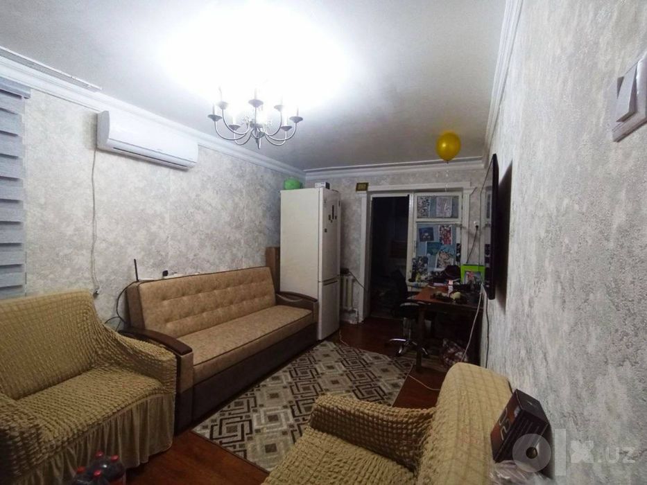 Кибрай Центр Продается квартира 1/4/4 балкон 2х6 Улучшенная Планировка