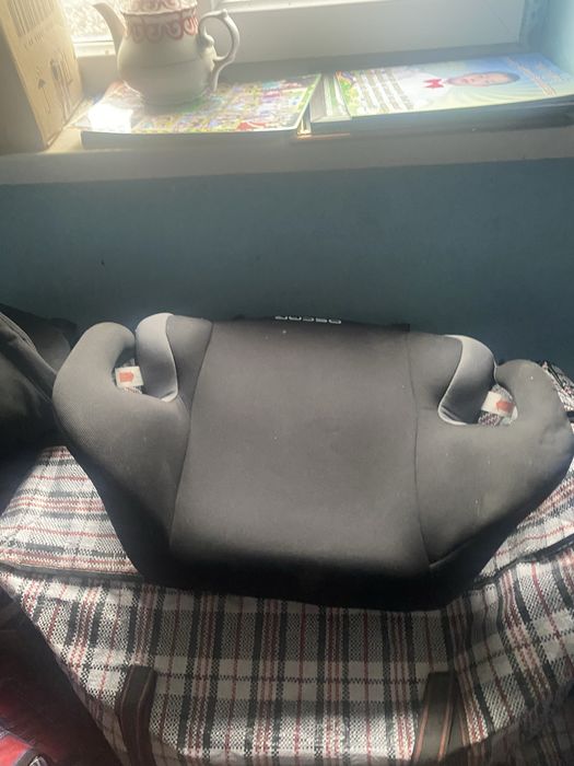Прадаю автокресло без спены