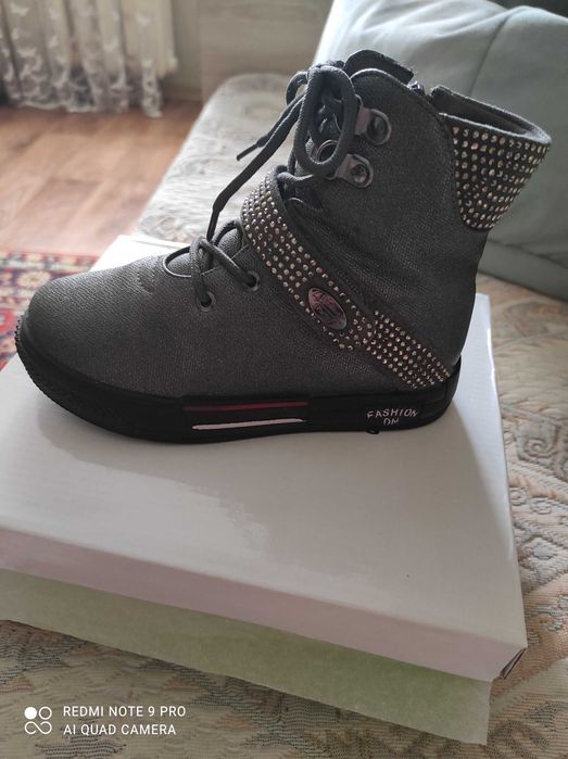 Обувь на девочку