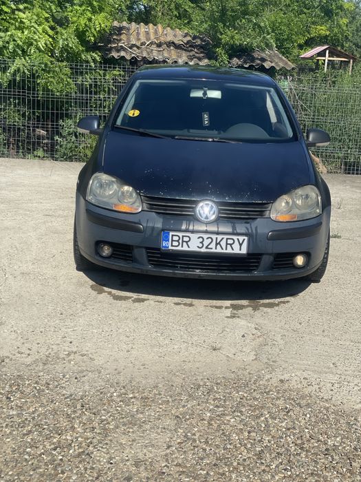 Vând golf 5 coupe