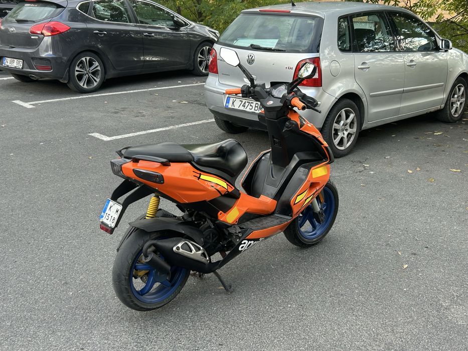 Скутер   Aprilia