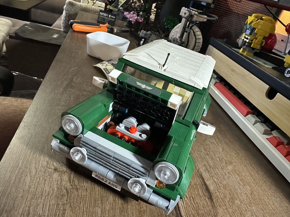 Продавам модел на Mini Cooper