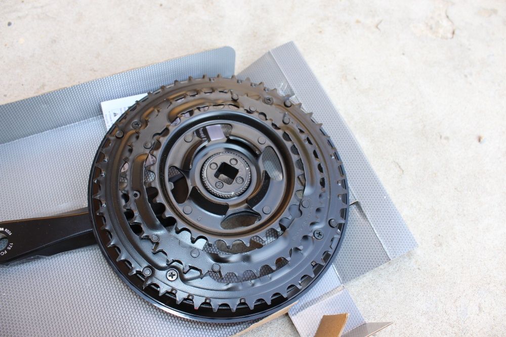Shimano FC-TY501 175mm Altus 48-38-28 - angrenaj MTB, Trekking