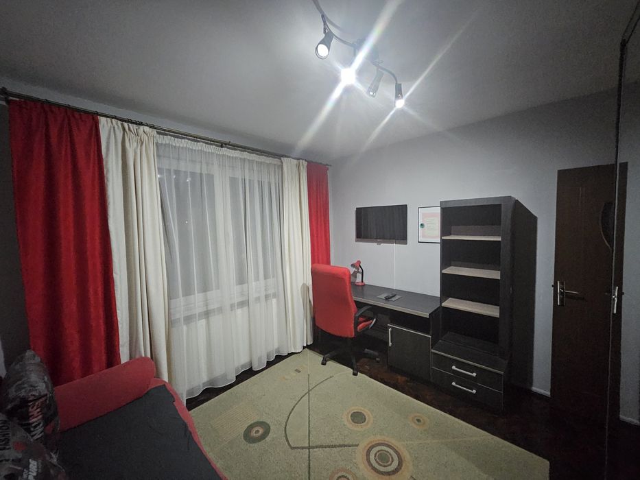 Apartament 3 camere de inchiriat