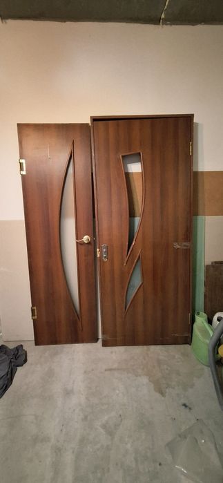 Продам двери б/у