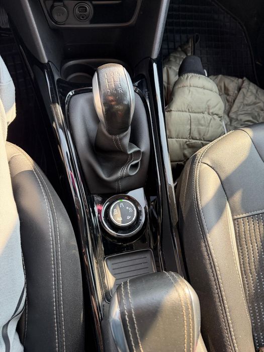 Peugeot 2008 an 2017