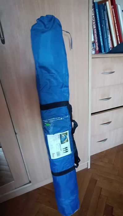 2 чисто нови триместни палатки