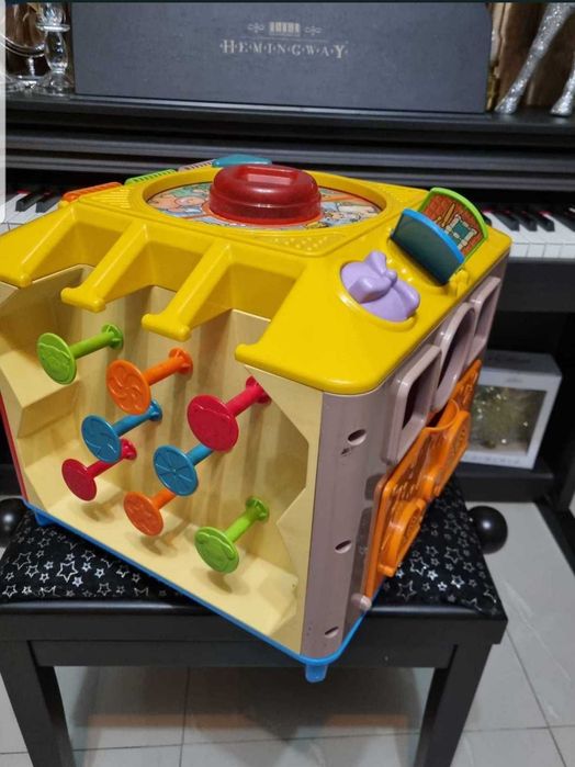 Cub Master Urias,montessori,Vtechh,fisher price