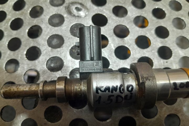 INJECTOR AD BLUE 766475 766475 Renault Kangoo prima generatie (faceli