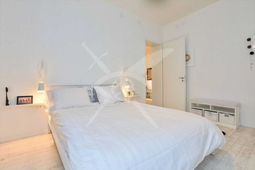 Продава се Тристаен апартамент в София, Център - 87 кв.м за 2931 €/кв.м - Снимка #4