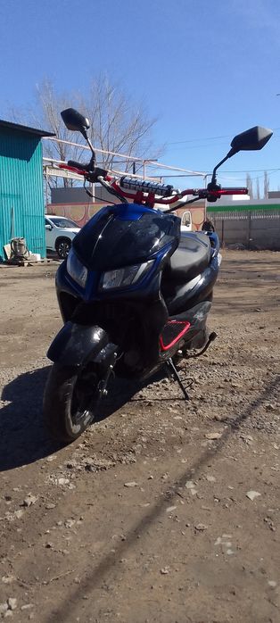 Продам скутер м8