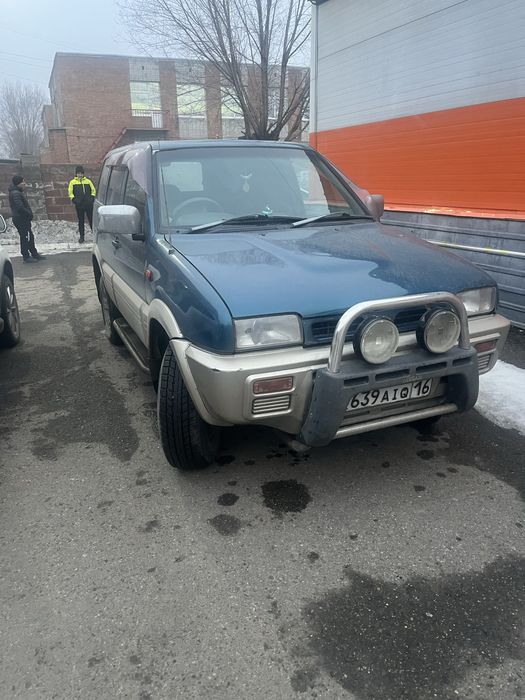 Продам Nissan Mistral 1996 года, дизель, обьем 2,7, праворукий