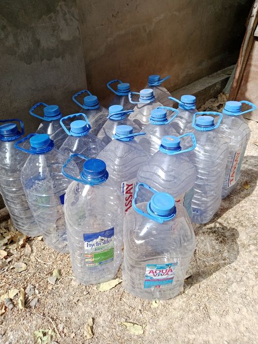 Баклажки 5 литровые, 8 литровые .