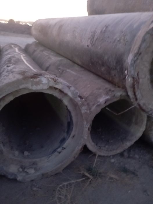 Aziz turbalar bitonbowka turdagi turbalar bor   turbalar dast