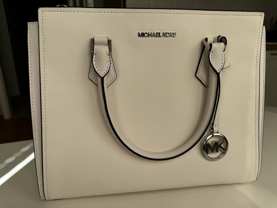 Нова дамска чанта Michael Kors