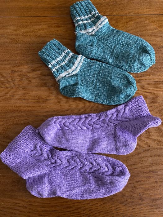 Шарфы, шапки, носки