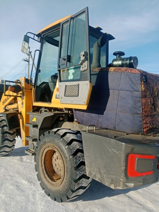 Погрузчик 2023 года