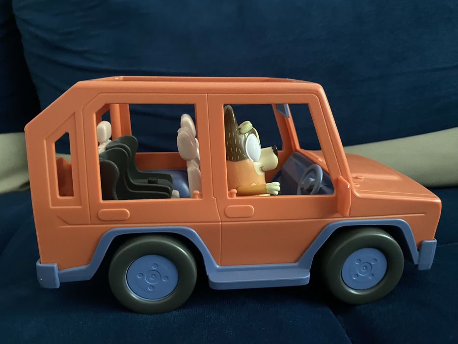 BLUEY Семейният джип за екскурзии 4x4