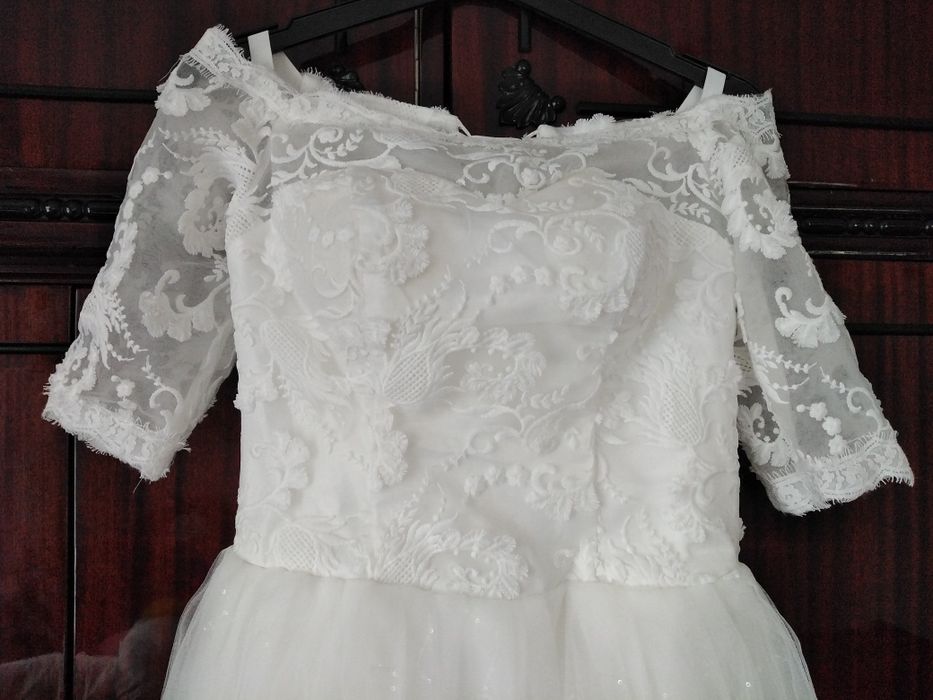 Rochie de mireasă, purtată o singură dată