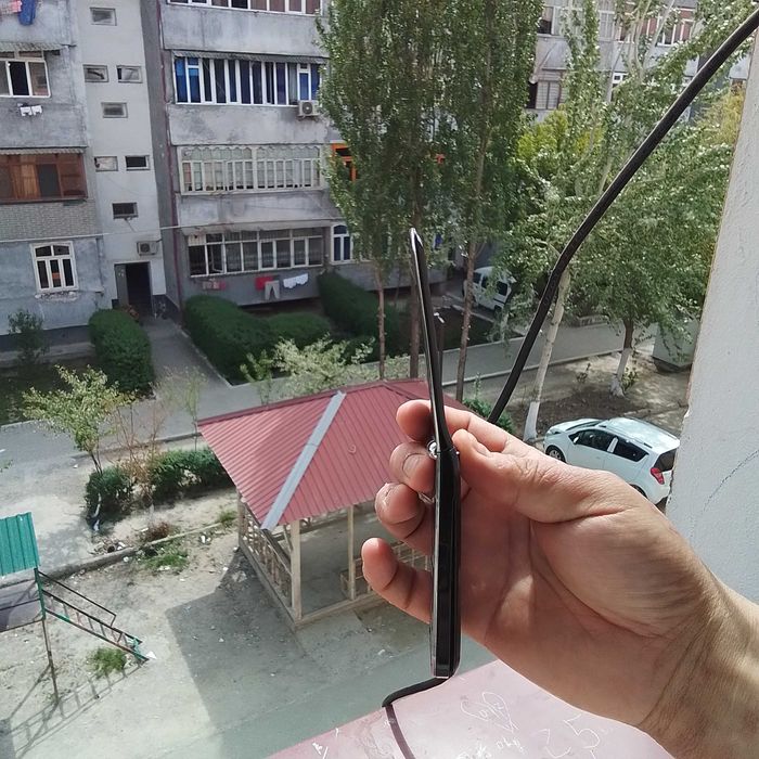 Nokia 7205 legendarni telefon