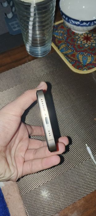 Iphone x 16 pro korpusida holati ideal