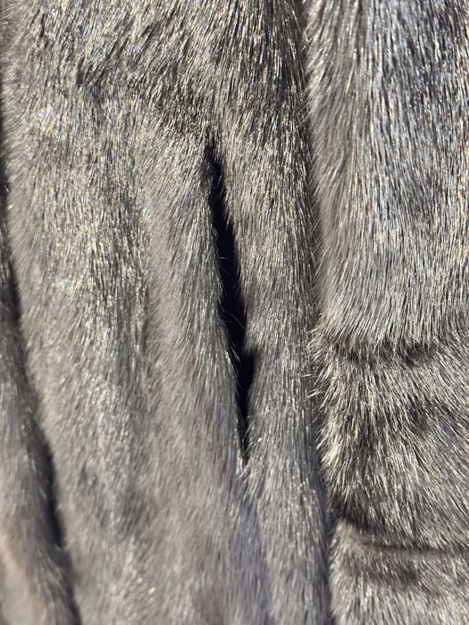 Продам норковую шубу