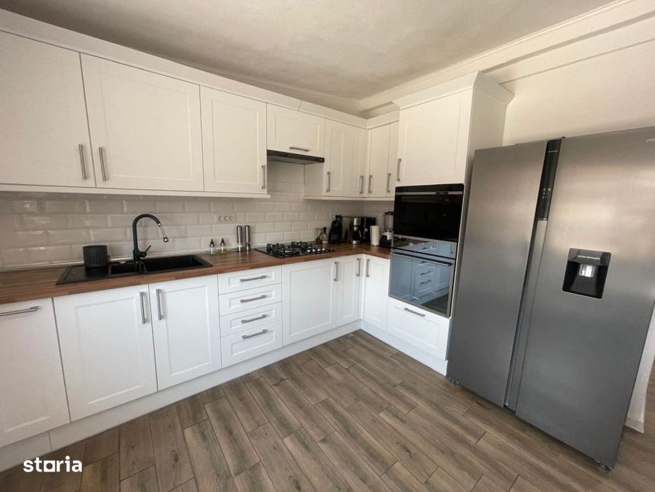 Casa P+M, 141.8 mp utili, teren 562 mp, mobilata modern, zona Brestei