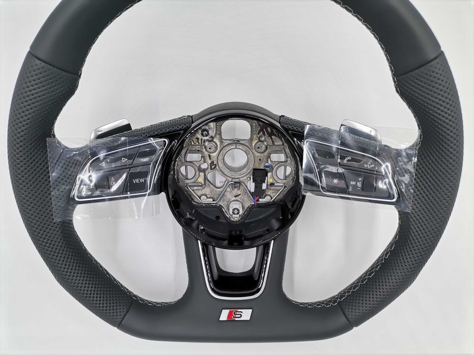 Нов OE Черен Кожен Спортен Волан с Лопатки Audi A3 S3 RS 8Y0419091Q