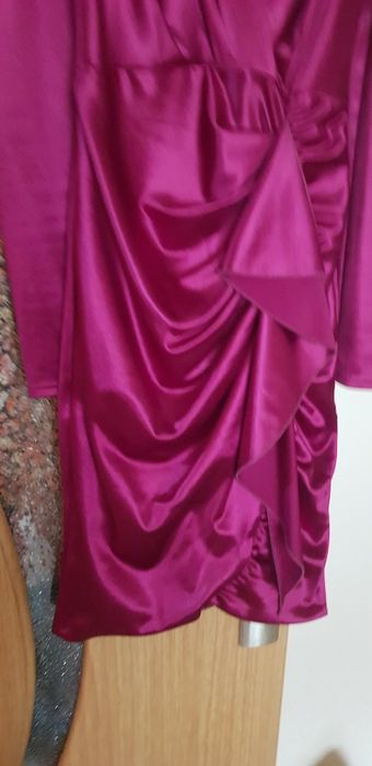Rochie de ocazie, visiniu, marimea 34, elastica, foarte comoda